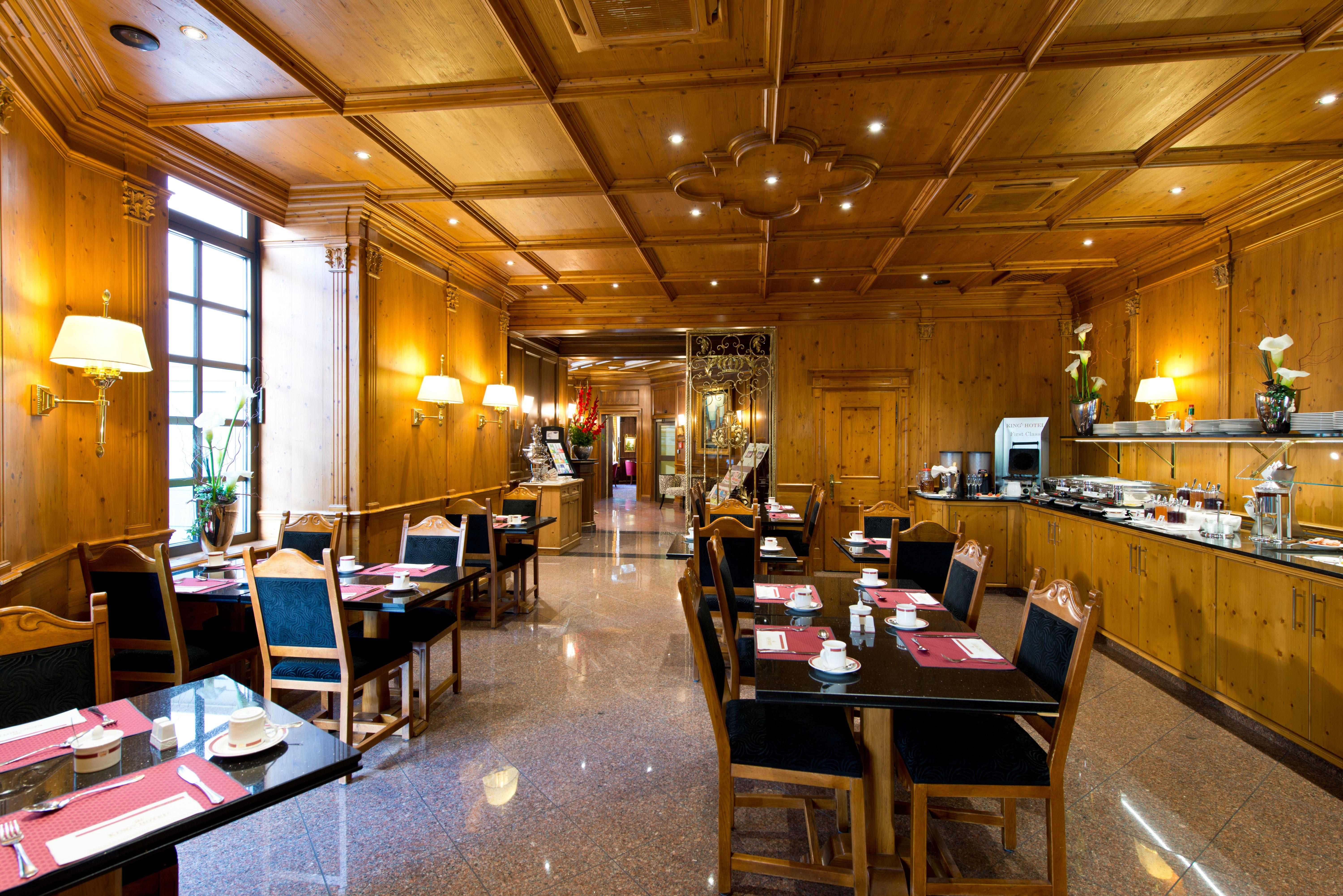 King's First Hotel
